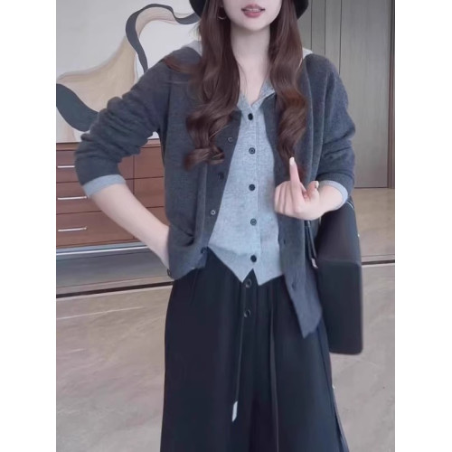 大碼韓系連帽假兩件針織毛衣女秋季2025新款胖mm時尚百搭休閒上衣