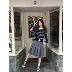 港風chic甜酷風修身條紋長袖針織衫女春秋設計感休閒小香風上衣潮