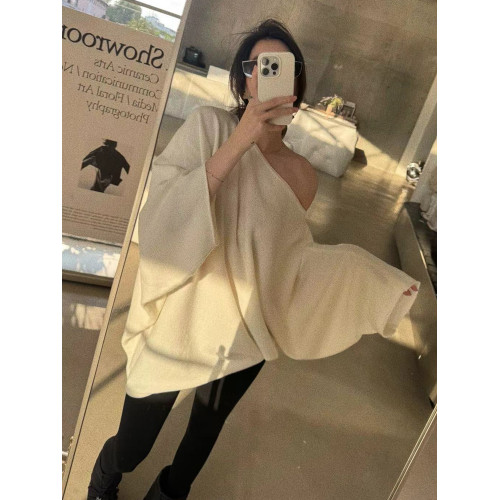 韓版斜領長袖針織衫女春秋薄款寬松慵懶風顯瘦百搭高級感露肩上衣 韓版斜領長袖針織衫女春秋薄款寬松慵懶風顯瘦百搭高級感露肩上衣