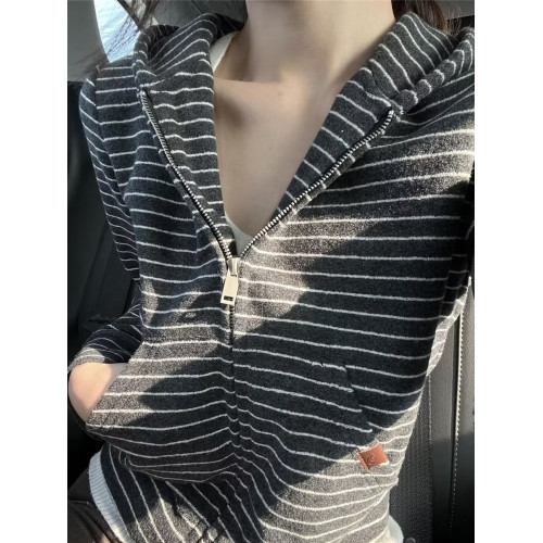韓系秋冬季灰色連帽條紋開衫毛衣外套女休閒軟糯針織衫上衣衛衣 韓系秋冬季灰色連帽條紋開衫毛衣外套女休閒軟糯針織衫上衣衛衣