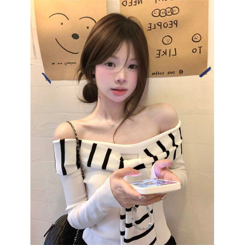 純欲風黑白條紋拼接系帶一字肩修身顯瘦針織2025秋季露肩辣妹上衣 純欲風黑白條紋拼接系帶一字肩修身顯瘦針織2025秋季露肩辣妹上衣