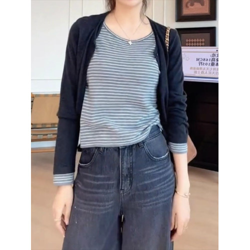 大碼胖mm早秋穿搭假兩件拼接條紋針織衫2025新款顯瘦洋氣開衫上衣 大碼胖mm早秋穿搭假兩件拼接條紋針織衫2025新款顯瘦洋氣開衫上衣