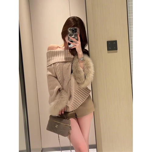 一字肩長袖鬭篷毛衣女秋季純欲千金風寬松顯瘦高級感辣妹露肩上衣