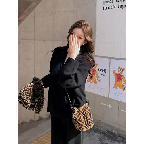 慵懶溫柔系穿搭針織套裝秋冬新款高級感時尚氣質毛衣濶腿褲兩件套 慵懶溫柔系穿搭針織套裝秋冬新款高級感時尚氣質毛衣濶腿褲兩件套