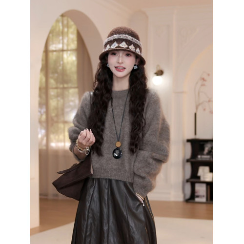 wYANYAN咖色圓領毛衣女秋季新款寬鬆顯瘦長袖慵嬾風衫8947