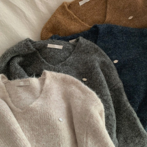 毛衣女韓國chic春秋百搭休閒簡約慵懶風寬松v領毛茸茸針織衫上衣 毛衣女韓國chic春秋百搭休閒簡約慵懶風寬松v領毛茸茸針織衫上衣