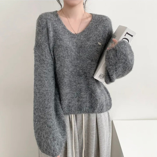 毛衣女韓國chic春秋百搭休閒簡約慵懶風寬松v領毛茸茸針織衫上衣 毛衣女韓國chic春秋百搭休閒簡約慵懶風寬松v領毛茸茸針織衫上衣