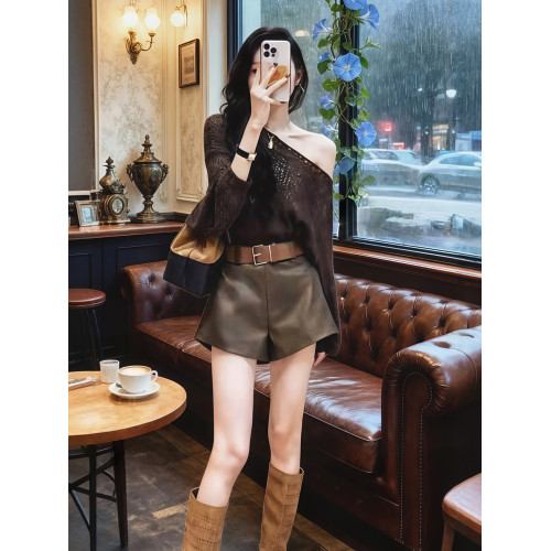 慵懶風咖色斜肩破洞毛衣鏤空針織衫女2025新款韓系氛圍感早秋上衣