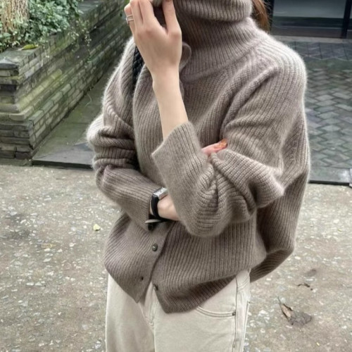 毛衣外套女秋冬chic高級感簡約高領加厚羊絨寬松短款針織開衫上衣