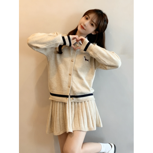 韓系早秋超火穿搭套裝女2025新款學院風灰色針織毛衣半身裙兩件套 韓系早秋超火穿搭套裝女2025新款學院風灰色針織毛衣半身裙兩件套