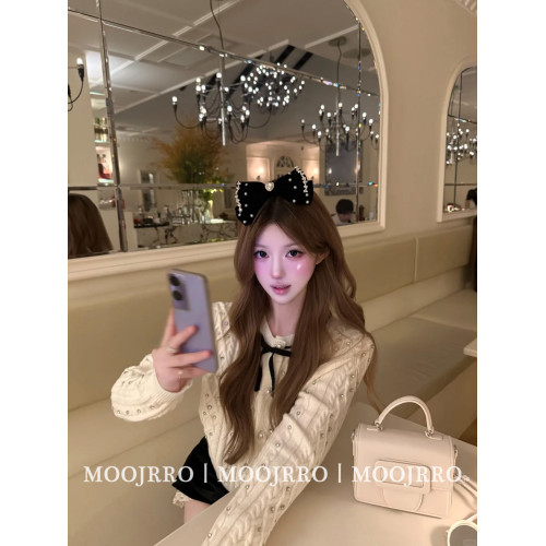 小香風燙鑽長袖針織開衫女秋季千金純欲氣質修身短款毛衣外套上衣 小香風燙鑽長袖針織開衫女秋季千金純欲氣質修身短款毛衣外套上衣