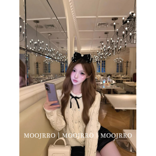 小香風燙鑽長袖針織開衫女秋季千金純欲氣質修身短款毛衣外套上衣 小香風燙鑽長袖針織開衫女秋季千金純欲氣質修身短款毛衣外套上衣