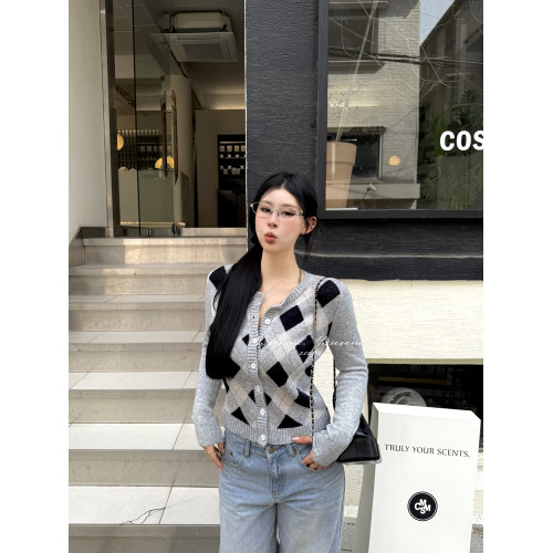 黑澤玄七2025秋季新款微胖長袖毛衣女菱形格提花修身短款開衫外套