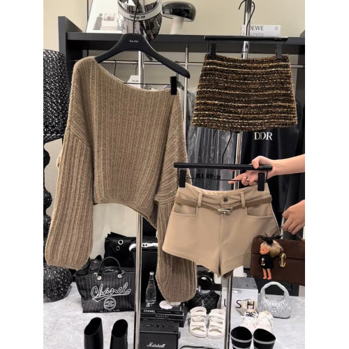 美拉德一字肩針織衫女咖色露肩顯瘦氣質毛衣百搭上衣2025秋季新款 美拉德一字肩針織衫女咖色露肩顯瘦氣質毛衣百搭上衣2025秋季新款