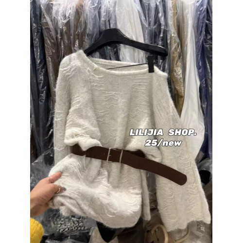 韓國東大門秋季新款高級感慵懶氣質斜肩毛衣女顯瘦百搭針織衫上衣 韓國東大門秋季新款高級感慵懶氣質斜肩毛衣女顯瘦百搭針織衫上衣