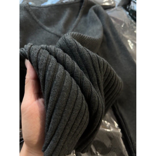 早秋穿搭韓系灰色V領針織打底衫女內搭2025新款開衫外套收腰上衣 早秋穿搭韓系灰色V領針織打底衫女內搭2025新款開衫外套收腰上衣