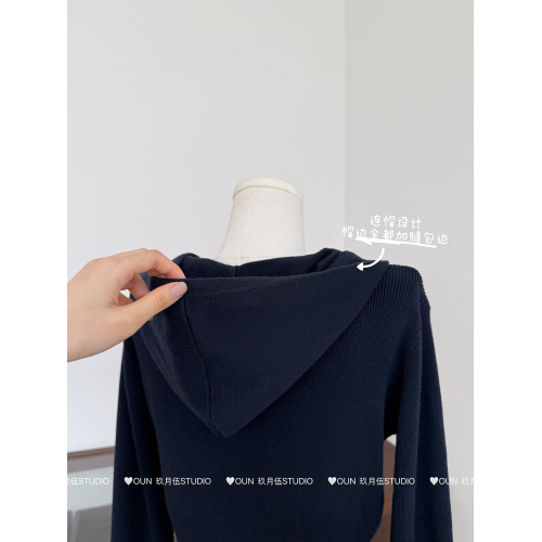 玖月伍【愜意時光】羊毛針織開衫女早秋收腰短款連帽上衣