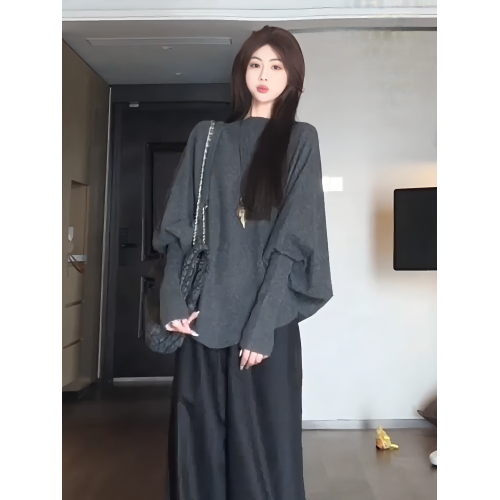 大碼胖mm韓系慵懶風V領長袖針織衫女秋冬不規則設計感蝙蝠袖上衣