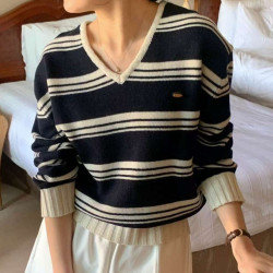 百搭撞色條紋v領針織打底衫上衣