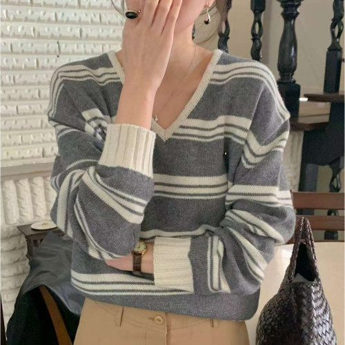百搭撞色條紋v領針織打底衫上衣 百搭撞色條紋v領針織打底衫上衣