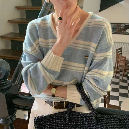 百搭撞色條紋v領針織打底衫上衣 百搭撞色條紋v領針織打底衫上衣