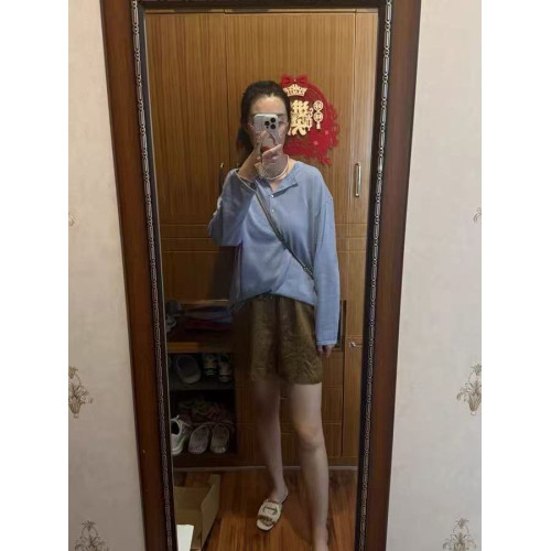 秋季新款女裝歐美風時尚休閒氣質紐釦寬松圓領平針針織 2142093 秋季新款女裝歐美風時尚休閒氣質紐釦寬松圓領平針針織 2142093