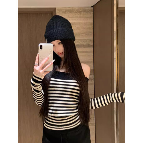 一字肩黑白條紋針織衫女早春內搭顯瘦打底衫純欲辣妹露肩撞色毛衣