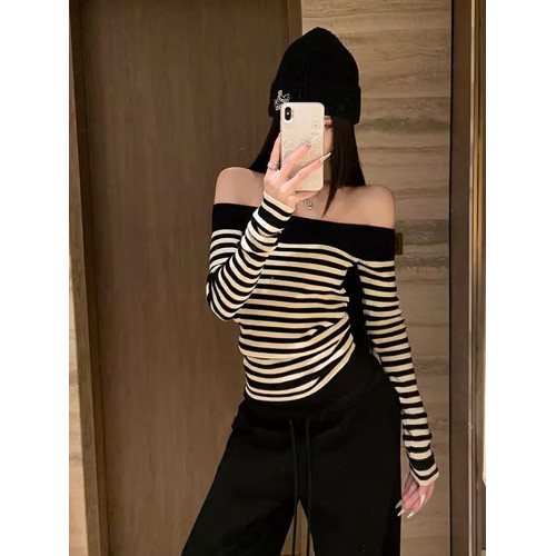 一字肩黑白條紋針織衫女早春內搭顯瘦打底衫純欲辣妹露肩撞色毛衣
