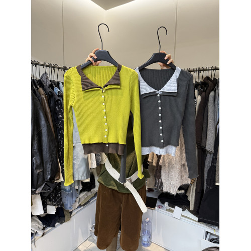 2025年秋季新款韓版十三行修身撞色假兩件減齡顯瘦百搭排釦針織衫 2025年秋季新款韓版十三行修身撞色假兩件減齡顯瘦百搭排釦針織衫