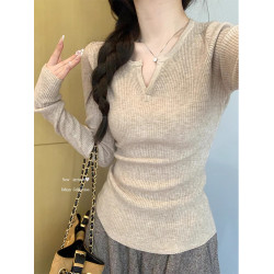 秋裝巨好看修身v領打底衫女裝早秋減齡毛衣長袖內搭秋冬針織上衣
