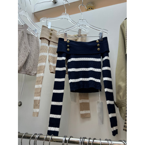 十三行2025秋裝新款一字肩撞色條紋針織衫女小香風修身短款上衣