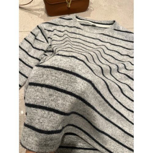 垂感軟糯加厚磨毛T恤女秋季松弛感針織內搭條紋撞色寬松長袖上衣 垂感軟糯加厚磨毛T恤女秋季松弛感針織內搭條紋撞色寬松長袖上衣