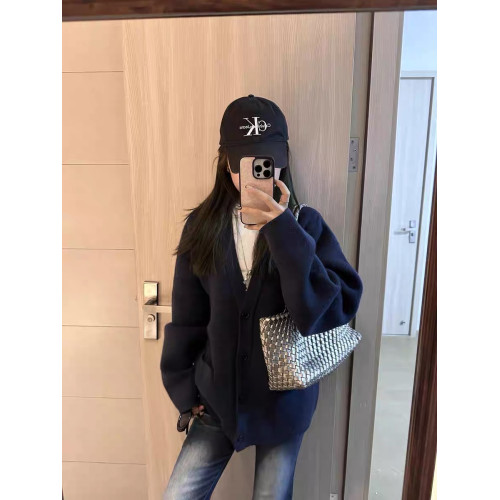 2025早秋新款藏青色針織開衫慵懶感學院風V領寬松秋冬毛衣外套女