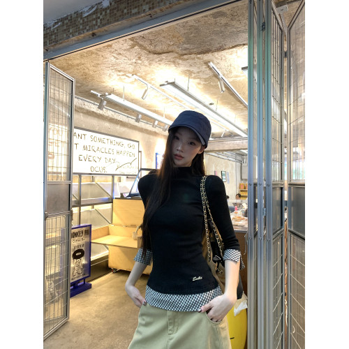紅人館毛衣女春季慵懶高級感套頭黑色上衣修身半高領假兩件針織衫