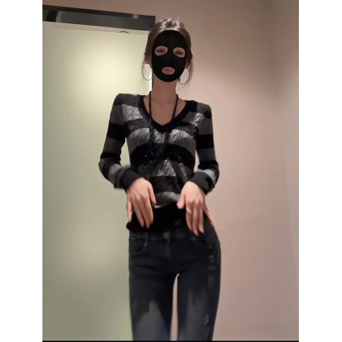 韓系慵懶撞色條紋V領毛衣女秋季2025新款軟糯內搭打底針織衫上衣 韓系慵懶撞色條紋V領毛衣女秋季2025新款軟糯內搭打底針織衫上衣