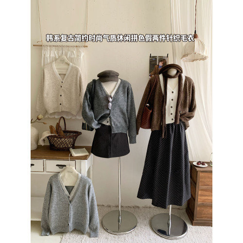 假兩件V領暖絨感高級灰色針織開衫女秋冬復古拼色設計感毛衣外套 假兩件V領暖絨感高級灰色針織開衫女秋冬復古拼色設計感毛衣外套