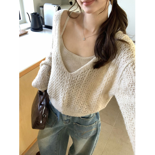 v領長毛馬海鏤空上衣女2025新款秋絞花針織罩衫吊帶兩件套 v領長毛馬海鏤空上衣女2025新款秋絞花針織罩衫吊帶兩件套