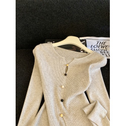 Jade Closet店推薦~美德拉甜美風設計感套頭長袖針織小衫春秋