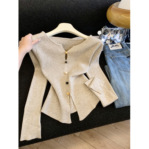 Jade Closet店推薦~美德拉甜美風設計感套頭長袖針織小衫春秋