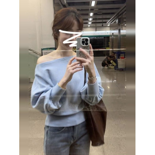 藍色不規則斜肩針織衫女2025初早秋新款韓系穿搭露肩毛衣chic上衣