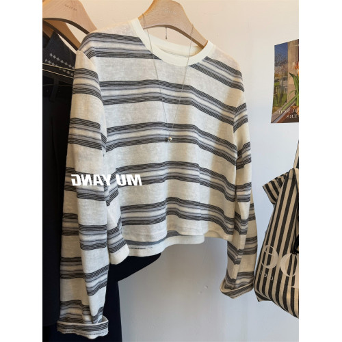 撞色條紋圓領短款針織衫女秋季寬松休閒慵懶風t恤內搭打底衫上衣