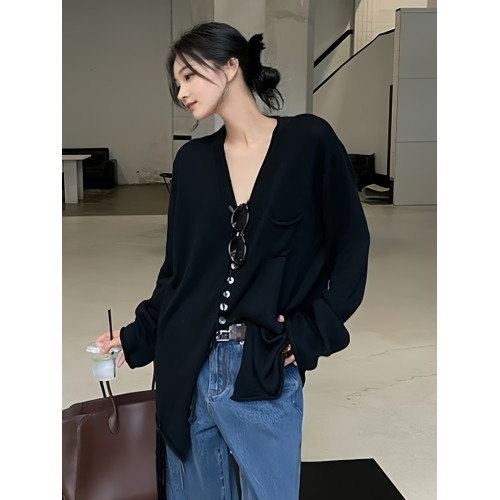 黑色V領單排釦針織衫2025秋季大碼胖MM寬松百搭時髦長袖女士上衣 黑色V領單排釦針織衫2025秋季大碼胖MM寬松百搭時髦長袖女士上衣