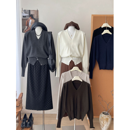 法式老錢風收腰開叉軟糯V領針織衫女秋冬復古百搭洋氣質打底上衣