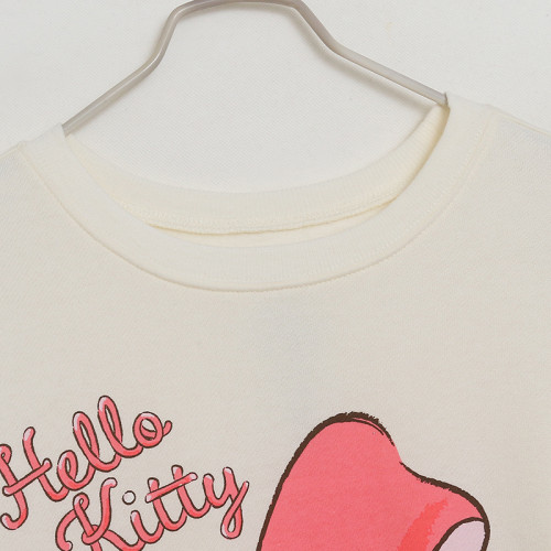 可愛俏皮甜美減齡寬松顯瘦圓領加絨衛衣 柔軟保暖拼接上衣 可愛俏皮甜美減齡寬松顯瘦圓領加絨衛衣 柔軟保暖拼接上衣