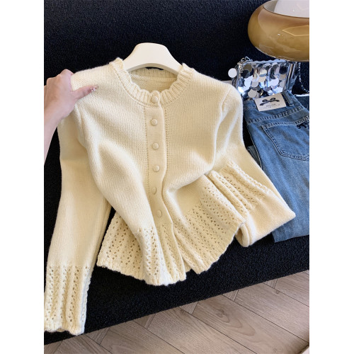 Jade Closet店推薦~美德拉甜美風設計感鏤空拼接針織開衫毛衣