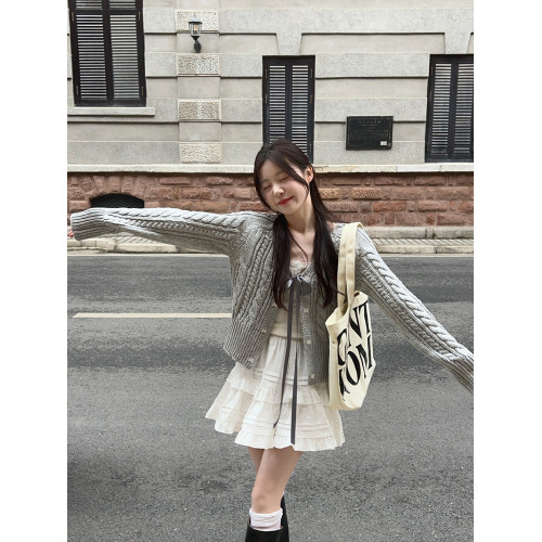 蝴蝶結灰色v領麻花毛衣開衫女早秋溫柔慵懶寬松外搭短款針織外套 蝴蝶結灰色v領麻花毛衣開衫女早秋溫柔慵懶寬松外搭短款針織外套