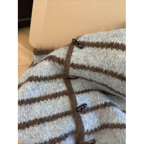 miu系穿搭慵懶風復古條紋牛角釦毛衣小個子秋新款高級感針織開衫 miu系穿搭慵懶風復古條紋牛角釦毛衣小個子秋新款高級感針織開衫