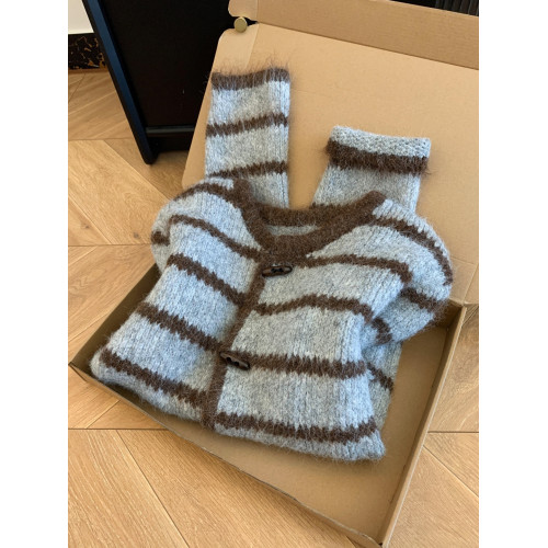 miu系穿搭慵懶風復古條紋牛角釦毛衣小個子秋新款高級感針織開衫 miu系穿搭慵懶風復古條紋牛角釦毛衣小個子秋新款高級感針織開衫