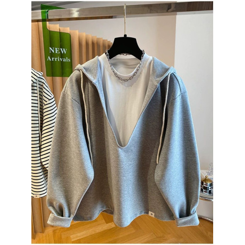 大碼300斤韓系設計感V領連帽假兩件衛衣女春秋款寬松遮肚顯瘦上衣 大碼300斤韓系設計感V領連帽假兩件衛衣女春秋款寬松遮肚顯瘦上衣