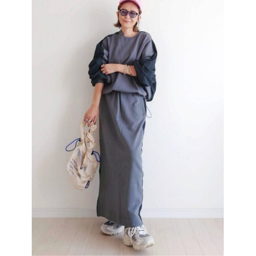 日系早秋尼龍褶皺抽繩上衣+毛圈半裙壓褶百搭日單寬松氣質休閒ins 日系早秋尼龍褶皺抽繩上衣+毛圈半裙壓褶百搭日單寬松氣質休閒ins